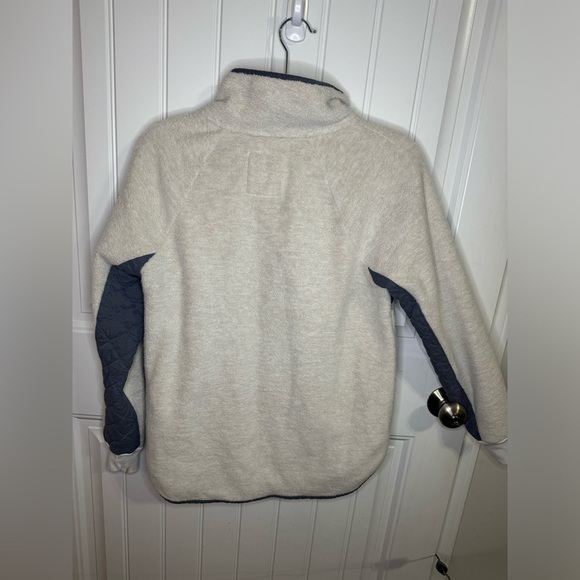 Abercrombie & Fitch Asymmetrical Snap Up Quilted Fleece Sweatshirt - Picture 7 of 7